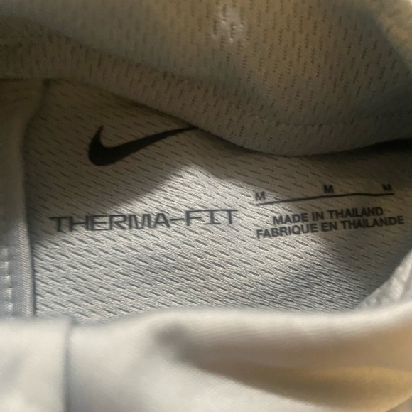 Liverpool Nike 2021/22 Drill Performance Raglan Quarter Zip - Picture 8 of 8